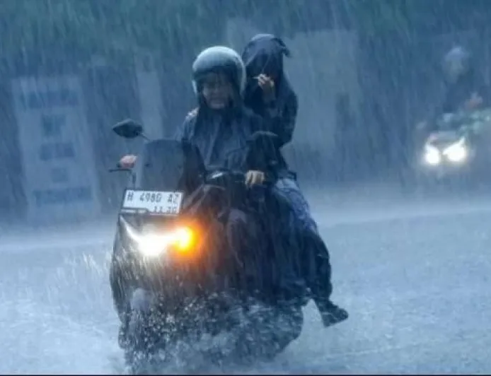 Peringatan Dini BMKG 28-29 Maret 2026: Wilayah Siaga Potensi Hujan Lebat dan Longsor