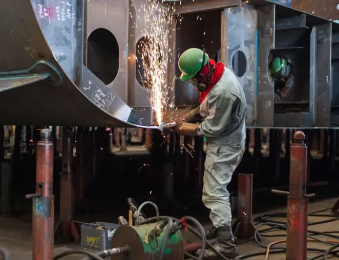 Industri Galangan Kapal Kekurangan 250.000 Pekerja, Kesempatan Emas bagi Generasi Z