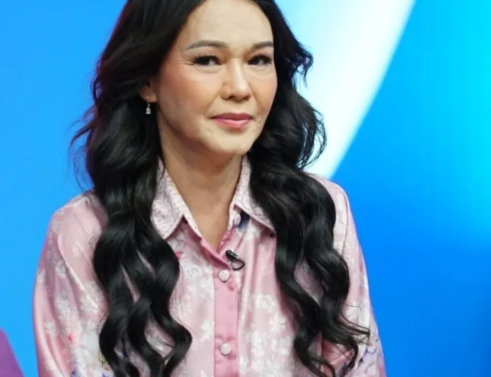 Biodata dan Agama Bunda Corla, Fakta Menarik Sang Ratu Jreng yang Viral