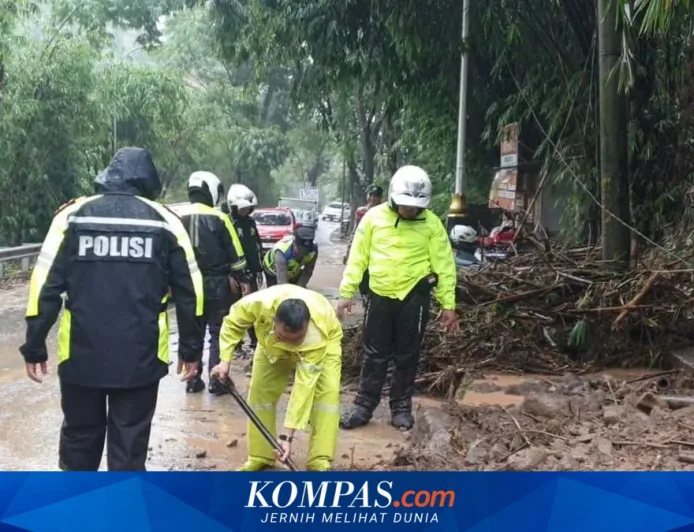 Longsor Nagreg Bandung Tutup Jalan, Lalu Lintas Kini Kembali Normal