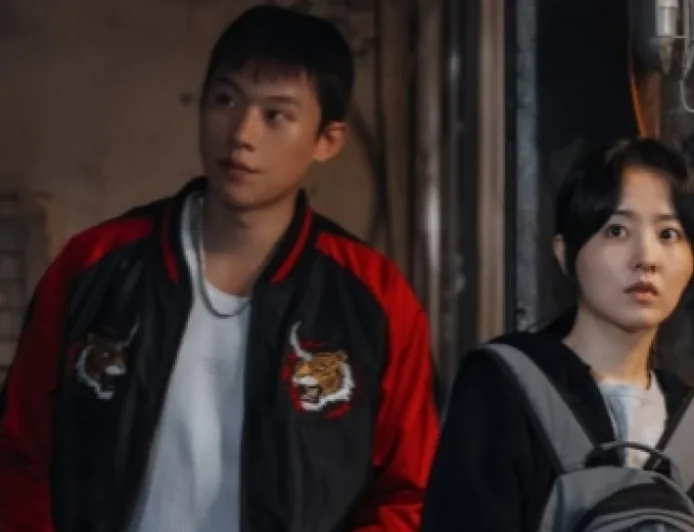 Sinopsis Gold Land: Park Bo Young Terlibat Kasus Penyelundupan Emas Ilegal di Drakor Baru