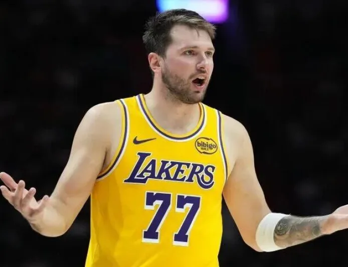 Luka Doncic Absen Lawan Wizards karena Skorsing Akibat 16 Technical Foul