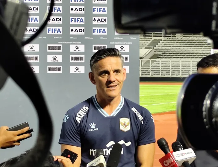John Herdman Terpukau Suporter Timnas Indonesia di SUGBK, Bandingkan dengan Old Trafford