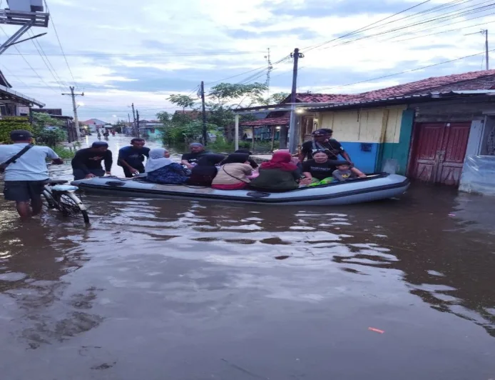 254 Warga Pekalongan Masih Bertahan di Pengungsian Akibat Banjir Tanggul Bremi