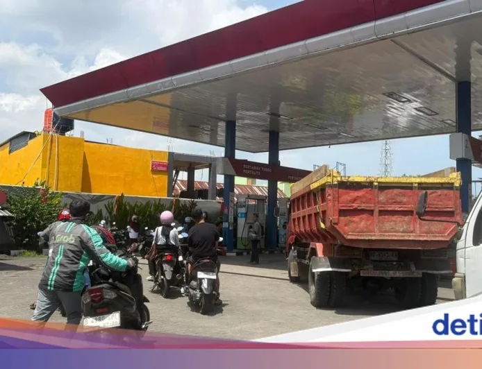 Pemerintah Pastikan Harga Pertalite, Solar, dan Pertamax Tidak Naik Hingga April 2026