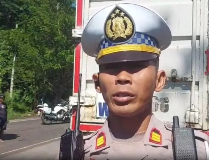 Kecelakaan Maut Pantura Situbondo: Adu Bus vs Truk, 2 Tewas dan Jalur Lumpuh