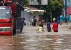 Banjir Kembali Rendam Dayeuhkolot Bandung, Akses Jalan Lumpuh Total