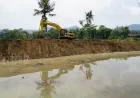 Pengerukan Sedimentasi Sungai Anakan Oyo Turunkan Risiko Banjir di Gunungkidul