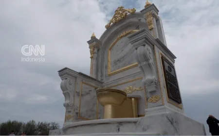 Instalasi Toilet Emas di Washington Kritik Renovasi Mewah Gedung Putih Trump