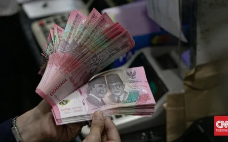 Rupiah Bangkit ke Level Rp16.997, Tinggalkan Zona Rp17 Ribu Pagi Ini