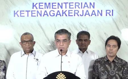 WFH Tidak Berlaku untuk Karyawan di 8 Sektor Vital, Simak Daftarnya