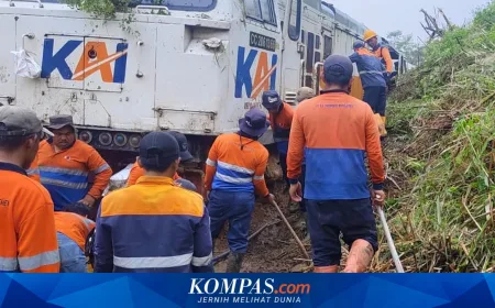 Longsor di Jalur Maswati–Sasaksaat Ganggu Perjalanan Kereta, KAI Kebut Bersihkan Rel