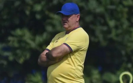 Bojan Hodak: Semen Padang Siap Tampil 200 Persen Hadapi Persib Bandung