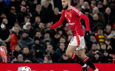 Noussair Mazraoui Manchester United Berencana Pensiun Setelah Piala Dunia 2026