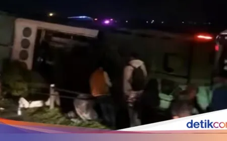 Bus Terguling di Tol Jombang: 1 Tewas dan 11 Luka Berat, Polisi Selidiki Penyebab