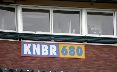 Host KNBR Kecam Kesalahan 95.7 dan Penggunaan AI dalam Perang Radio Olahraga Bay Area