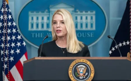 Trump Pecat Jaksa Agung AS Pam Bondi, Sosok Kunci Epstein Files