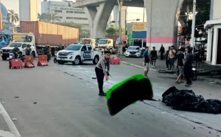 Polisi Dalami Penyebab Kecelakaan yang Menewaskan Pengemudi Ojol di Jakarta Utara