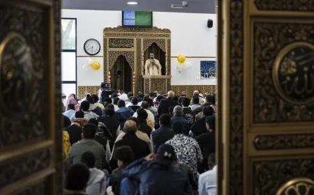 Polisi Paris Larang Pertemuan Tahunan Umat Muslim Karena Risiko Terorisme