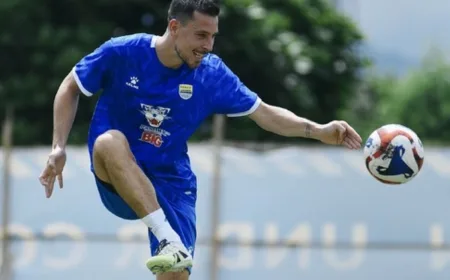 Pesan Thom Haye untuk Persib Bandung: Percaya Diri Kunci Juara Super League