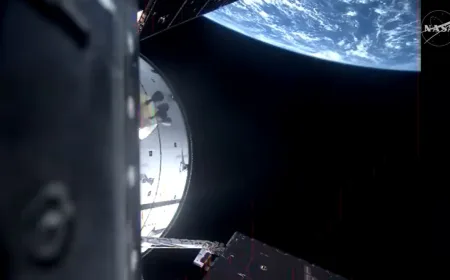 Astronot NASA Potret Bumi dari Orbit Artemis II: Pemandangan Luar Biasa