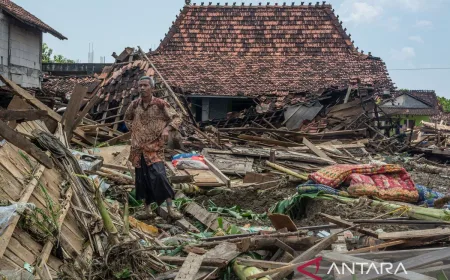 Tanggul Sungai Tuntang Jebol, Banjir Besar Rendam 8 Desa di Demak