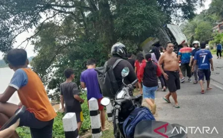 Kecelakaan Bus Damri di Sanggau Kalbar, Satu Penumpang Meninggal dan Puluhan Luka