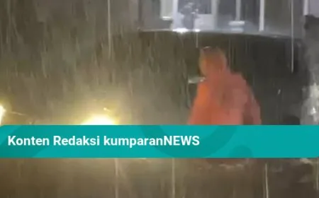 Banjir 1 Meter Rendam Jalan Utama Cianjur, Motor Tak Bisa Melintas