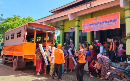 Banjir Melanda Jawa Tengah: Seorang Anak Meninggal di Demak, Puluhan KK Terdampak