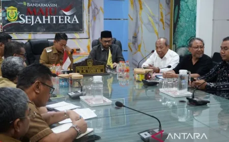 Wali Kota Banjarmasin Sepakat Benahi Banjir dari Hulu ke Hilir secara Menyeluruh