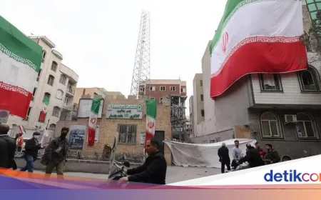 Trump Ancam Bom Pembangkit Listrik Iran, Warga Diminta Bentuk Rantai Manusia