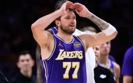 Luka Doncic Terbang ke Spanyol untuk Perawatan Cedera Hamstring, Siap Percepat Pemulihan