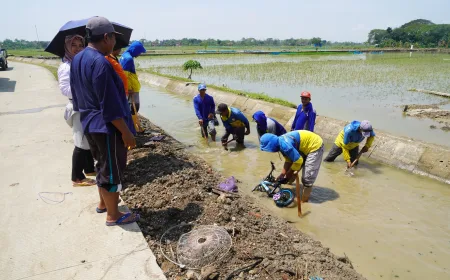 Tanggul Sungai Tuntang Jebol: Rumah Warga Demak Hanyut, Hanya Pakaian Tertinggal