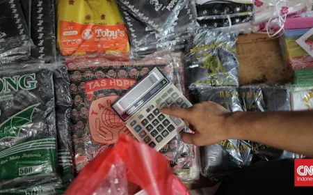 Harga Plastik Naik 60 Persen di Surabaya, UMKM Didesak Berinovasi Kemasan