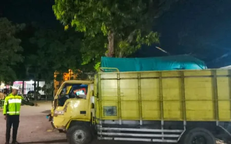 Polres Situbondo Pindahkan Barang Bukti Kecelakaan dari Bahu Jalan ke Area Aman