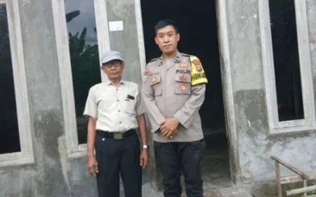 Bhabinkamtibmas Polsek Sidomulyo Sambang Danton Linmas Pererat Silaturahmi Desa Sukamarga