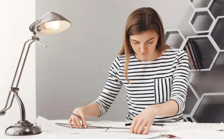 5 Cara Berpikir Tenang ala Stoikisme Saat Kerjaan Menumpuk yang Efektif