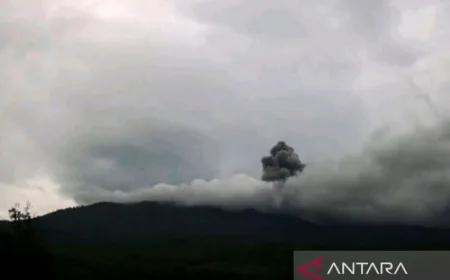 Gunung Lewotobi Laki-Laki Meletus Lagi, Waspadai Bahaya Banjir Lahar di Flores Timur