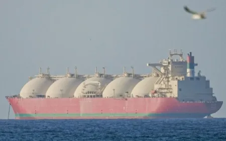 Iran Usul Biaya Transit Selat Hormuz Dibayar Dalam Mata Uang Rial