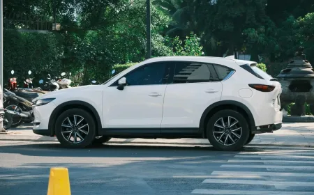 5 Fitur Keselamatan Aktif Mobil Modern yang Bikin Berkendara Lebih Aman