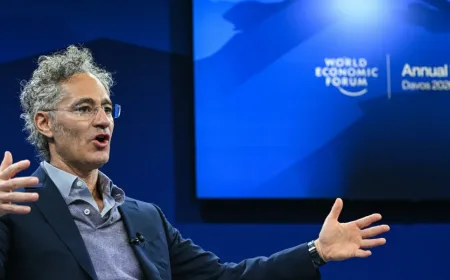 CEO Palantir: AI Akan Menghancurkan Pekerjaan Humaniora tapi Pelatihan Vokasi Tetap Dibutuhkan