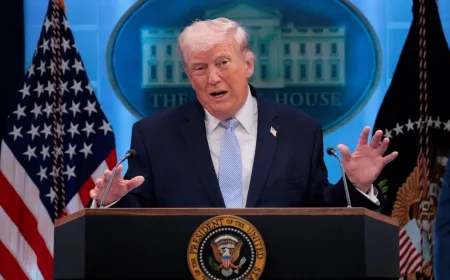 Negosiasi Buntu, Trump Ancam Blokade Selat Hormuz Mulai 13 April