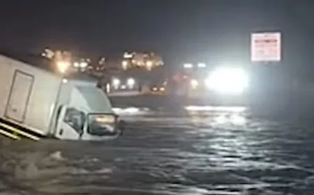 Cuaca Ekstrem di Arab Saudi Picu Banjir Parah di Riyadh, Sekolah Ditutup