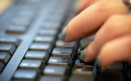 Bagaimana AI Mengubah Tempat Kerja Amerika: Hasil Survei Gallup Terbaru