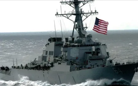 5 Fakta Iran Usir 2 Kapal Perusak AS dari Selat Hormuz, Rudal Dikunci