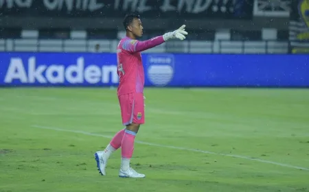 Teja Paku Alam Pilih Fokus Antar Persib Bandung Raih Hattrick Juara Super League