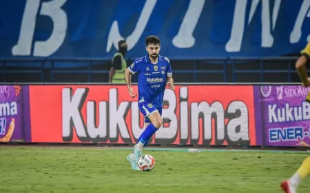 Gaji Frans Putros di Persib Bandung: Kisarannya Fantastis di Liga 2026