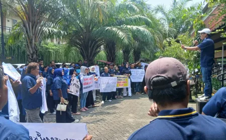 Kader Partai NasDem Bojonegoro Gelar Aksi Tolak Penghinaan terhadap Ketum