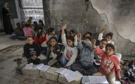 Semangat Anak Palestina Merajut Asa di Sekolah Darurat Pasca Perang