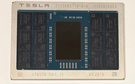 Tesla AI5 Resmi Diperkenalkan Elon Musk dengan Klaim Performa 40x Lebih Cepat